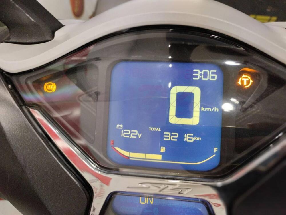 Honda SH 150i Sport (2024 - 25) (7)