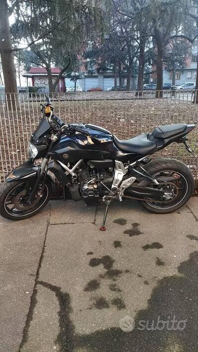 Yamaha MT-07 (2014 - 16) usata