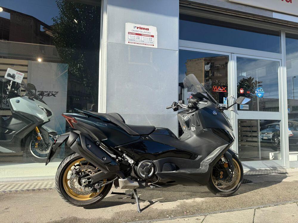 Yamaha T-Max 560 (2022 - 24) (5)