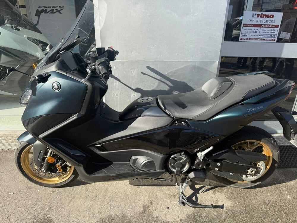 Yamaha T-Max 560 (2022 - 24) (3)