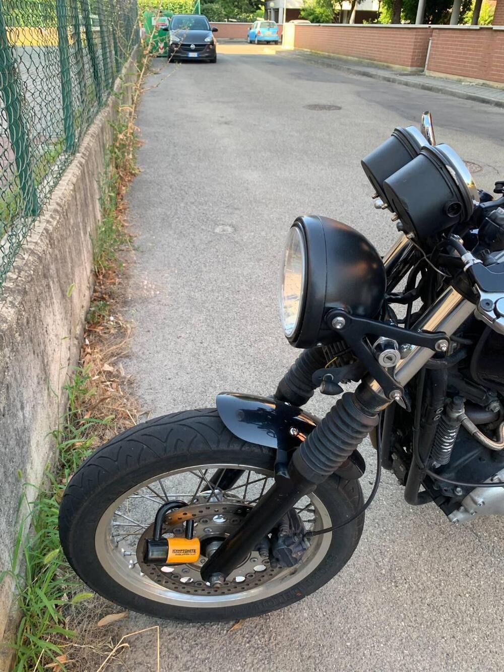 Triumph Thruxton 900 (2004 - 15) (3)