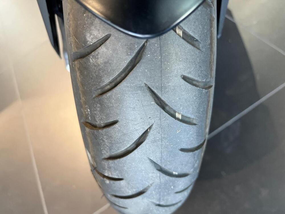 Yamaha T-Max 560 Tech Max (2022 - 24) (13)