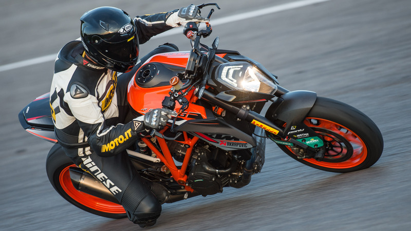 KTM 1290 SuperDuke R Powerparts: una bestia da 195 cv 