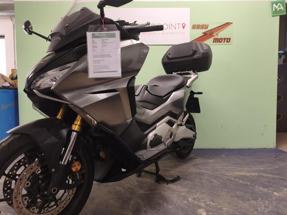 Honda Forza 750 DCT Urban (2021 - 24) (2)