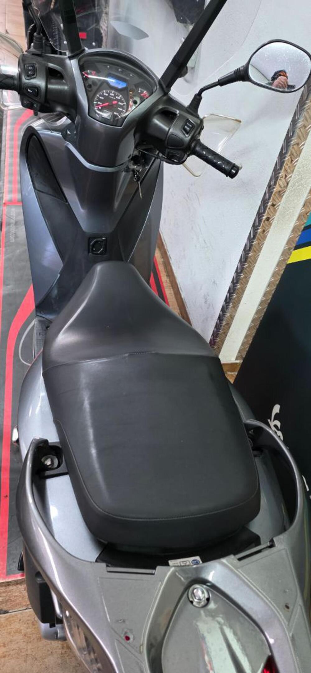 Honda SH 150 i ABS (2013 - 16) (4)