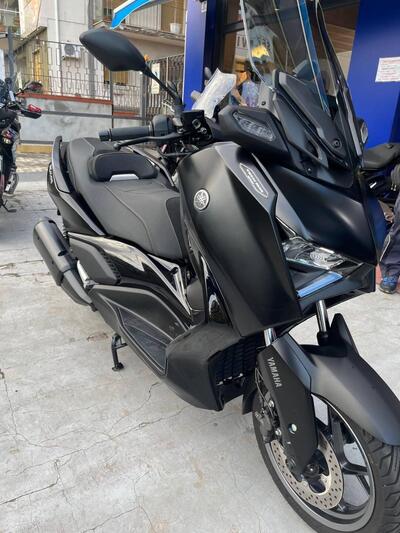Yamaha X-Max 300 Tech Max (2021 - 24) usata