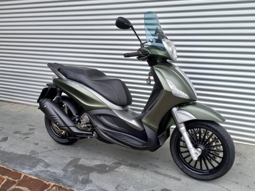 Piaggio Beverly 300 S i.e. (2015 - 16) (3)