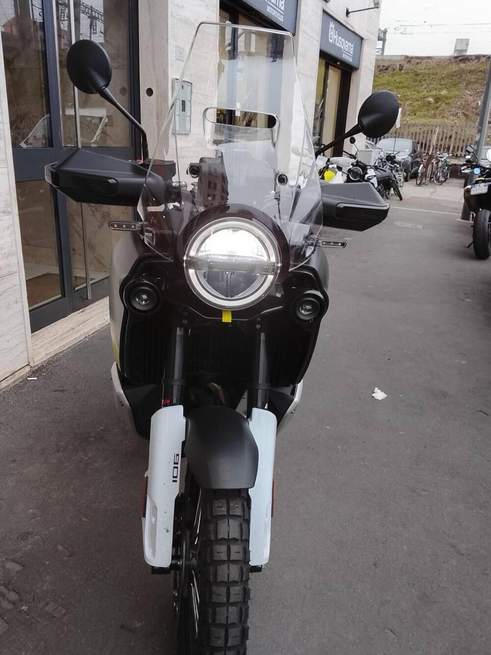 Husqvarna Norden 901 (2022 - 26) (5)