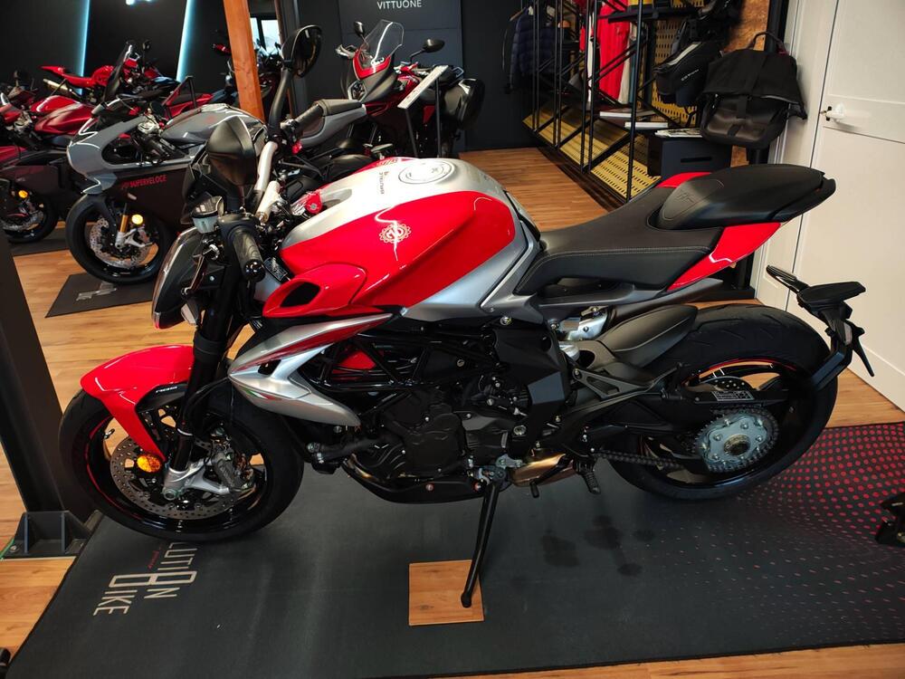 MV Agusta Brutale 800 RR Ottantesimo (2025 - 26) (2)