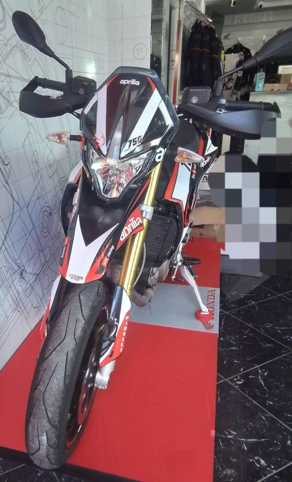 Aprilia Dorsoduro 750 (2009 - 14) (10)