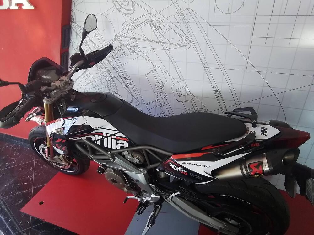 Aprilia Dorsoduro 750 (2009 - 14) (13)