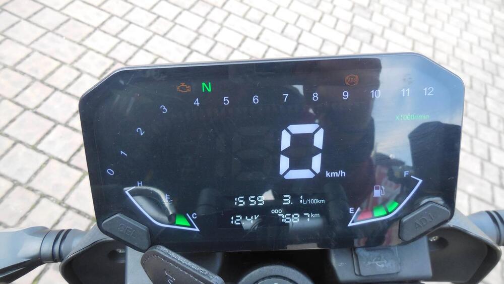 Voge Brivido 125R (2023 - 26) (4)