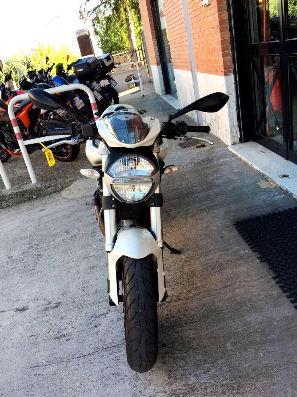 Ducati Monster 696 Plus (2007 - 14) (3)