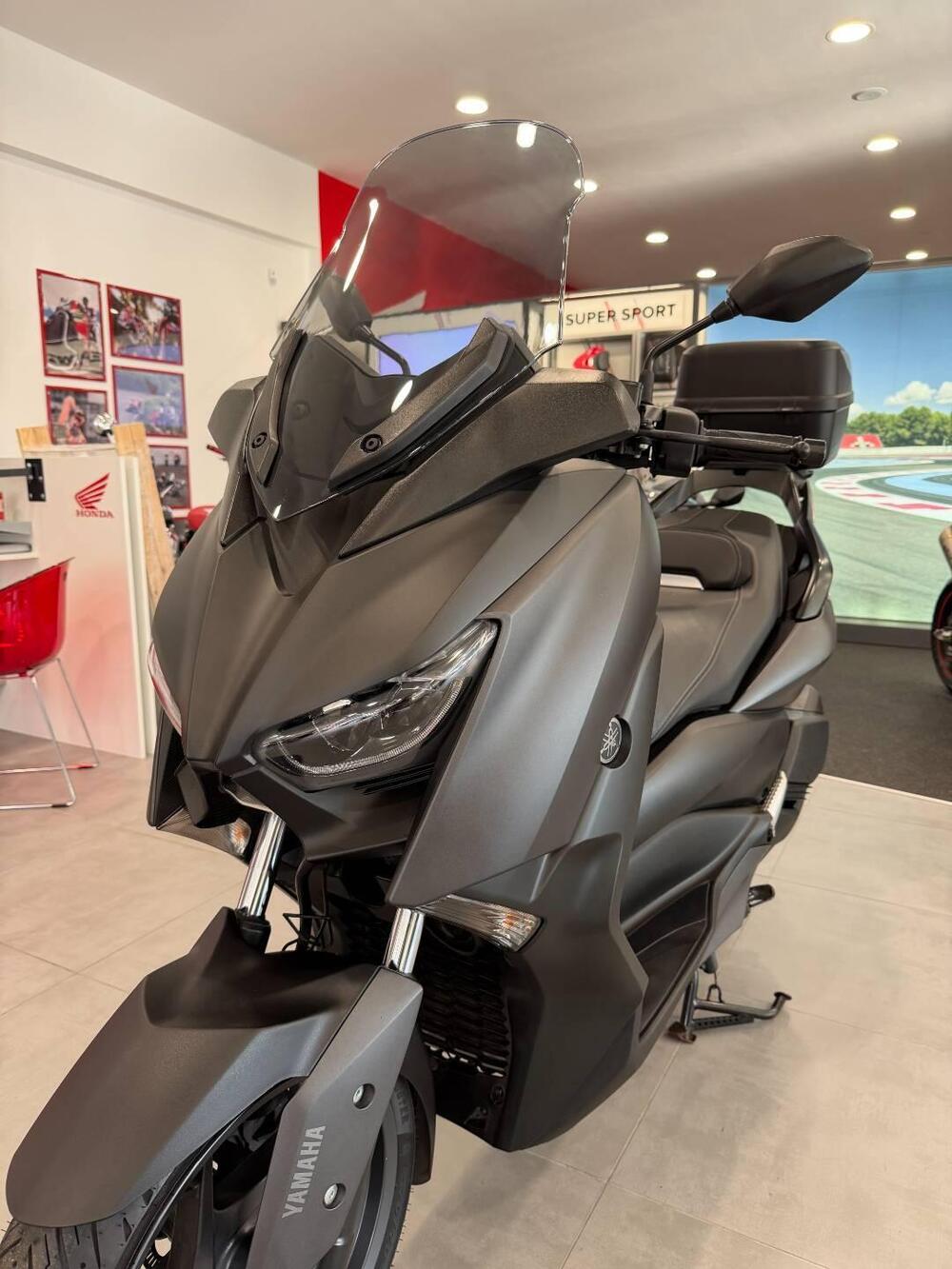 Yamaha X-Max 300 (2021 - 24) (2)
