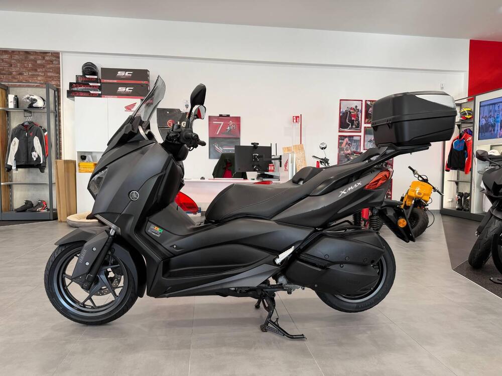 Yamaha X-Max 300 (2021 - 24) (3)