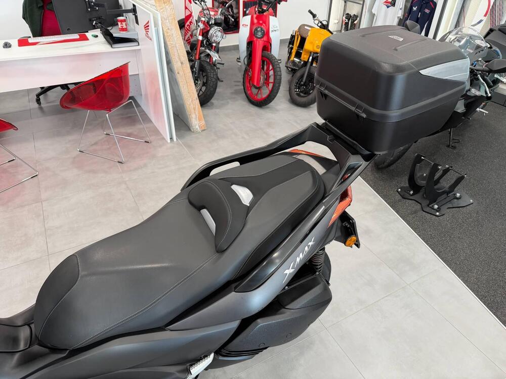 Yamaha X-Max 300 (2021 - 24) (9)