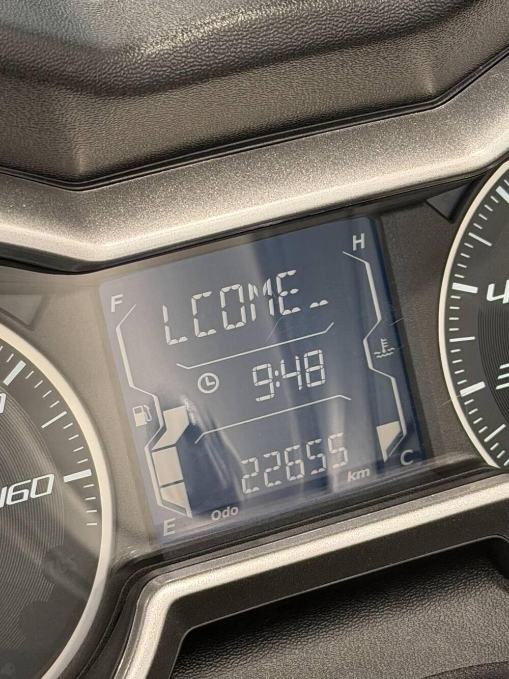 Yamaha X-Max 300 (2021 - 24) (15)