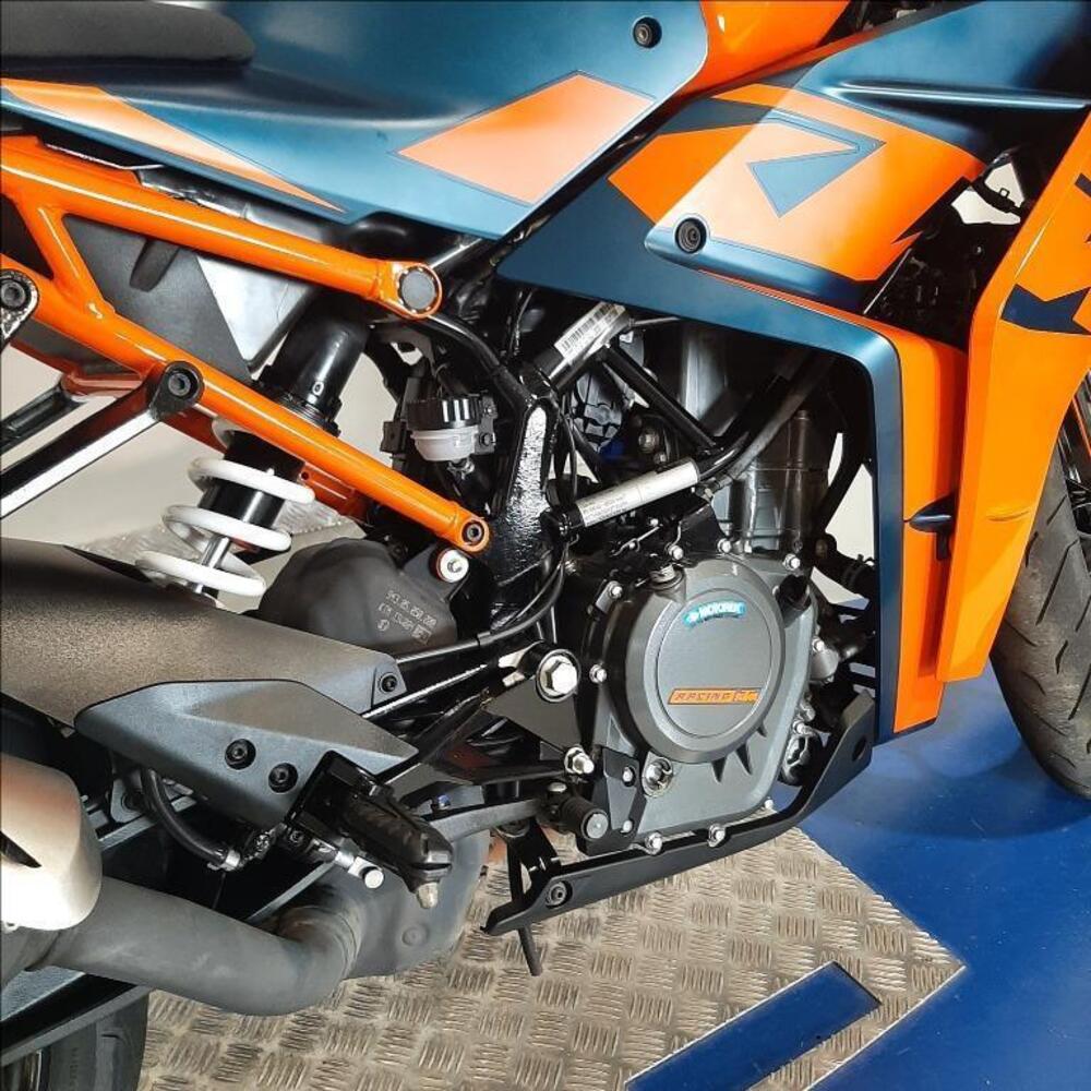 KTM RC 390 (2022 - 26) (9)