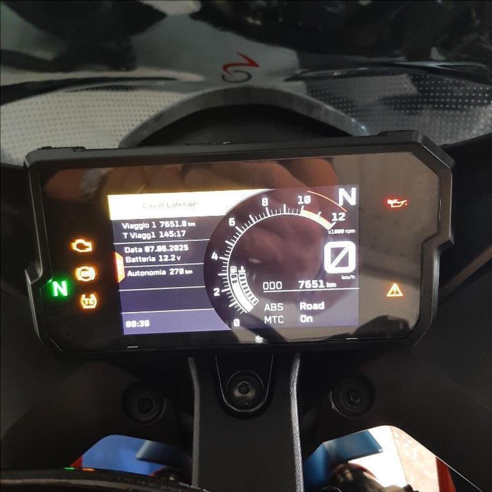 KTM RC 390 (2022 - 26) (11)