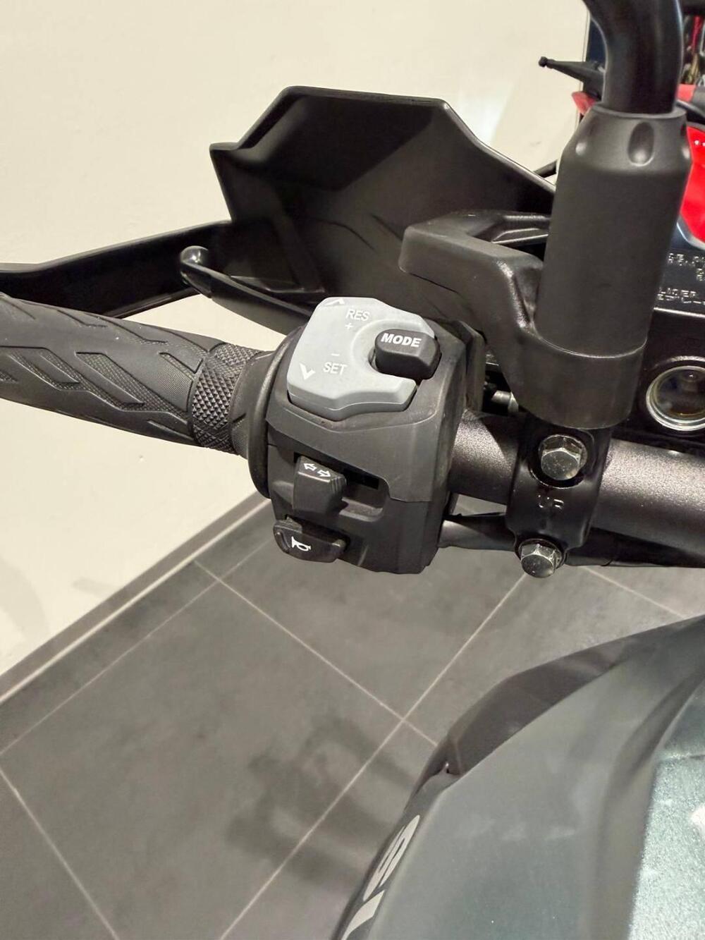 Suzuki V-Strom 1050SE (2025 - 26) (9)