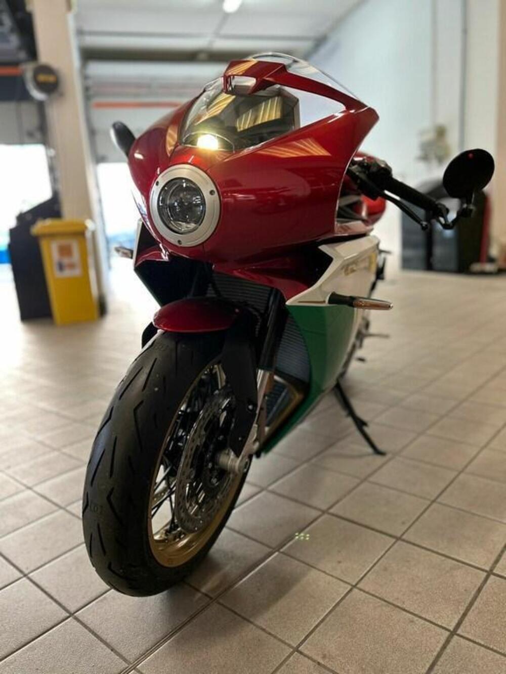 MV Agusta Superveloce 800 S (2021 - 25) (4)