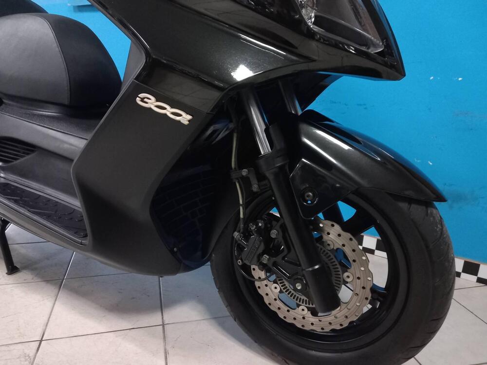 Kymco Downtown 300i (2009 - 17) (19)