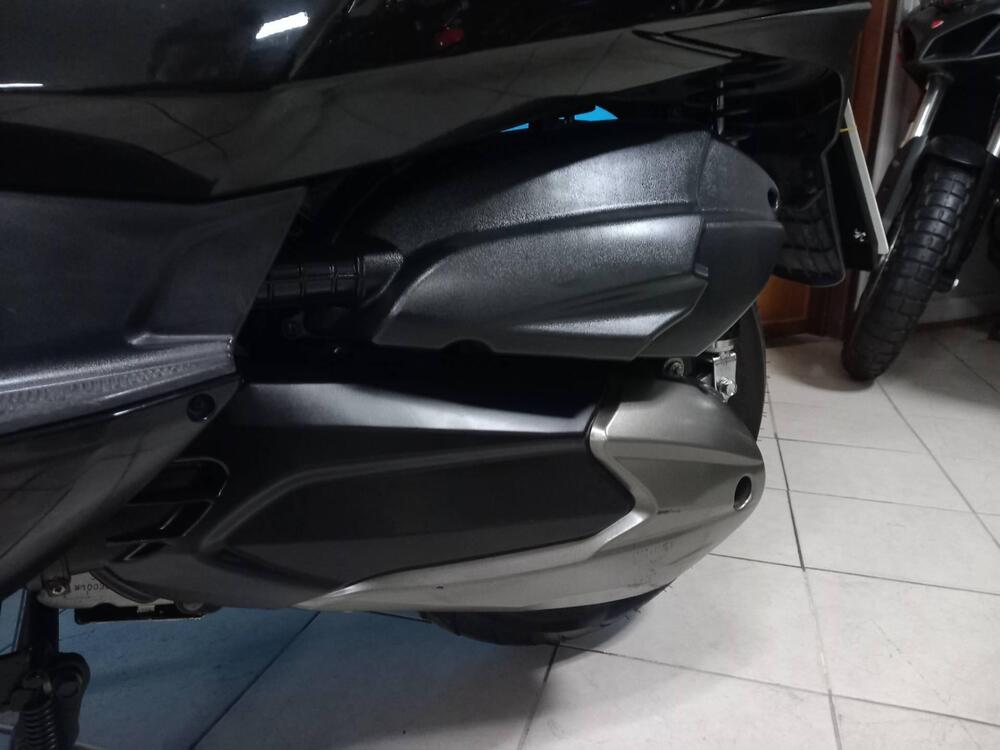 Kymco Downtown 300i (2009 - 17) (12)