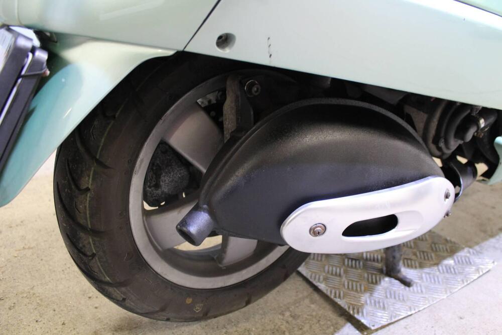 Vespa Granturismo 200 L (6)