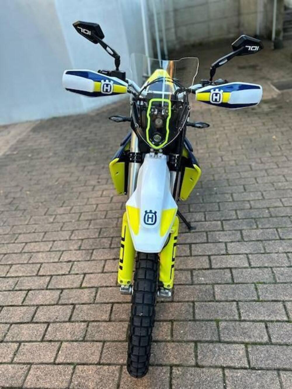 Husqvarna 701 Enduro (2023 - 25) (4)