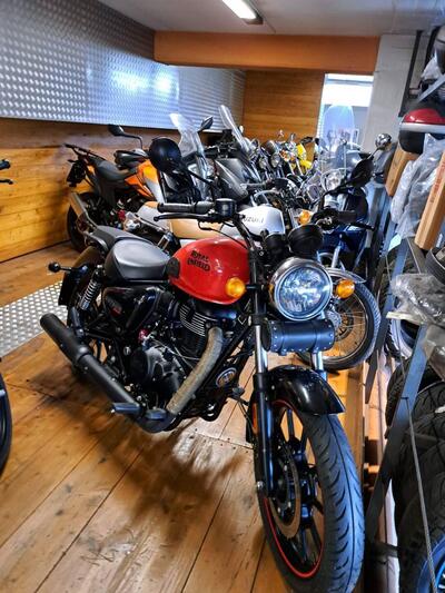 Royal Enfield Meteor 350 (2021 - 26) usata