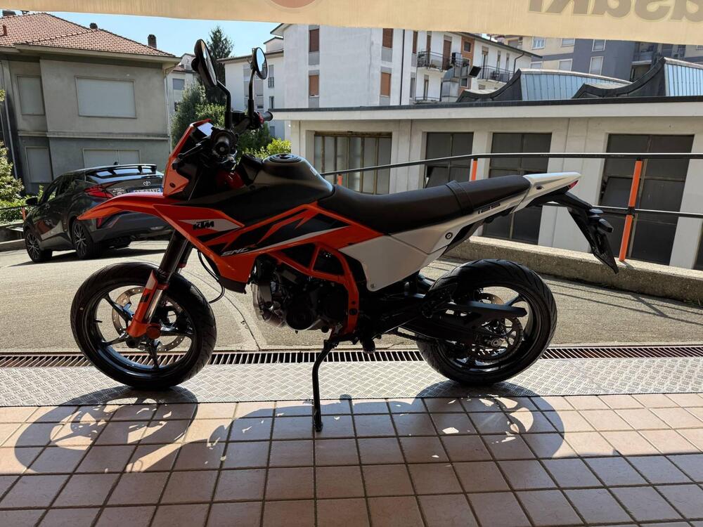 KTM 125 SMC R (2025 - 26) (2)