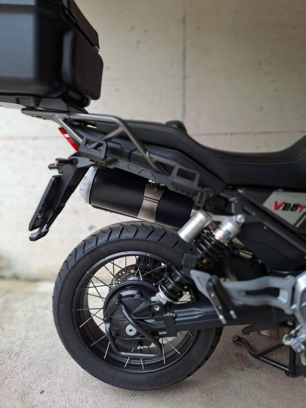 Moto Guzzi V85 TT (2021 - 23) (9)