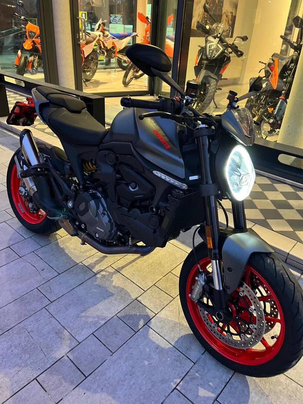 Ducati Monster 937 (2021 - 25) (3)
