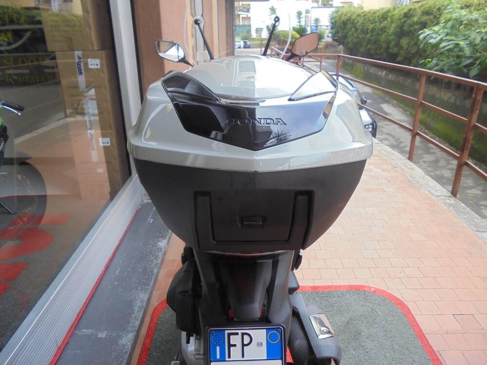 Honda SH 125i (2024 - 25) (3)