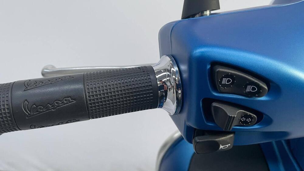 Vespa GTS 300 Super Sport (2017 - 19) (11)