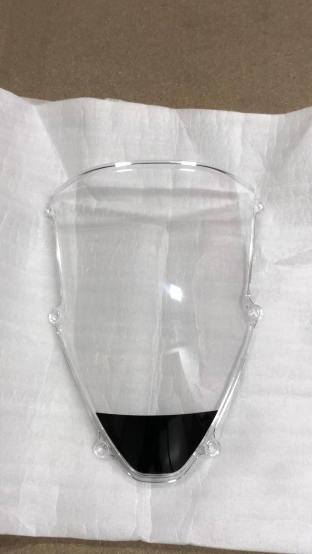 VETRO CUPOLINO PER HONDA CBR 1000 RR-R 64250MKRD10