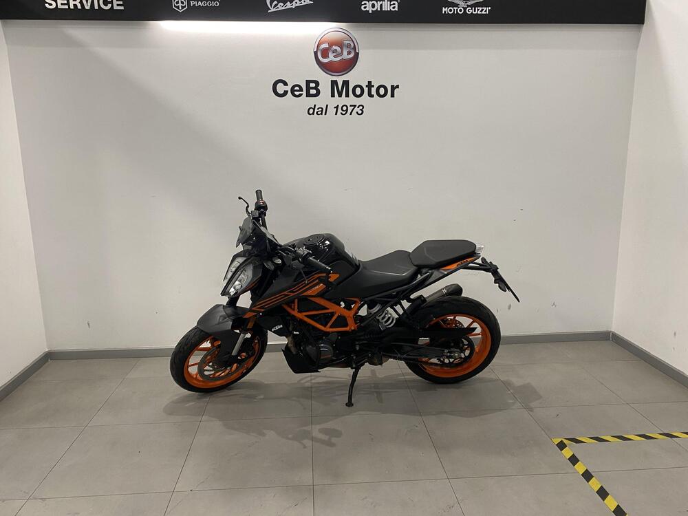 KTM 125 Duke (2021 - 23) (4)
