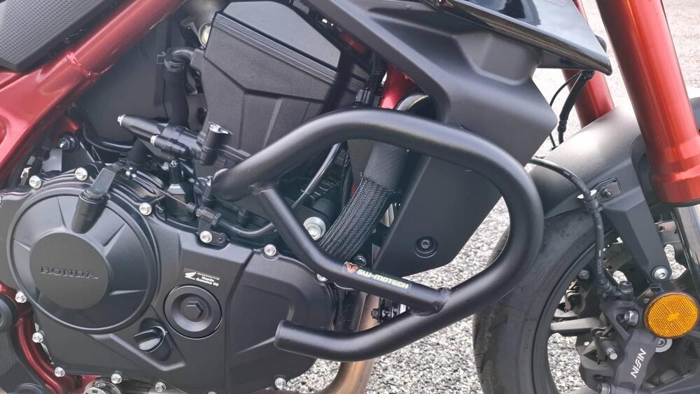 Honda CB 750 Hornet (2023 - 24) (5)