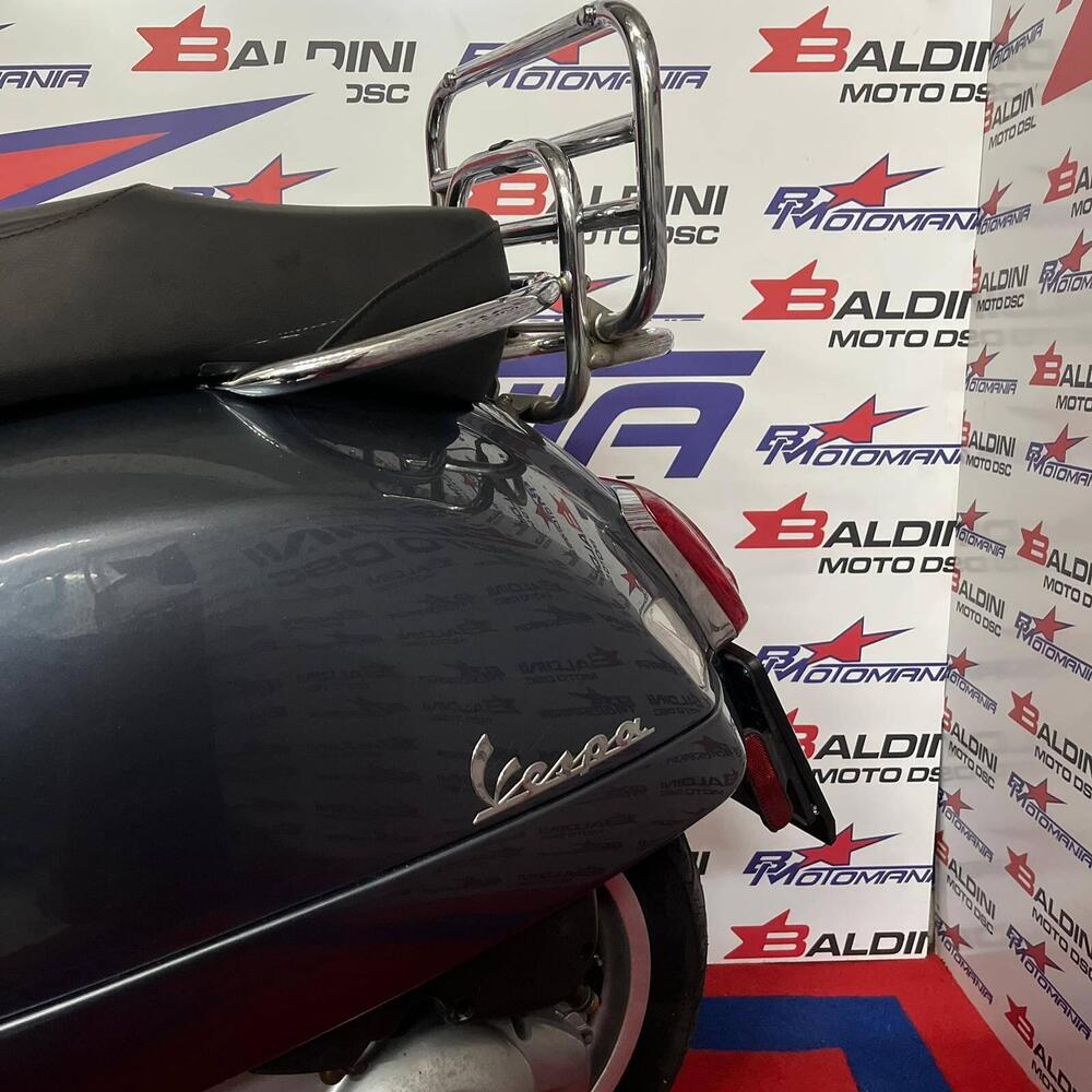 Vespa GTS 300 (2017 - 18) (4)