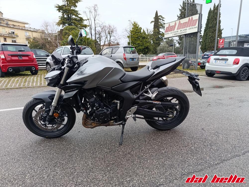 Honda CB 1000 Hornet (2025 - 26) (3)