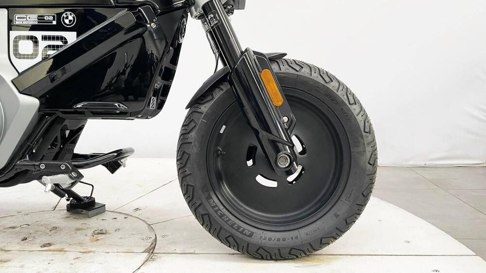 Bmw CE 02 (2024 - 26) (5)