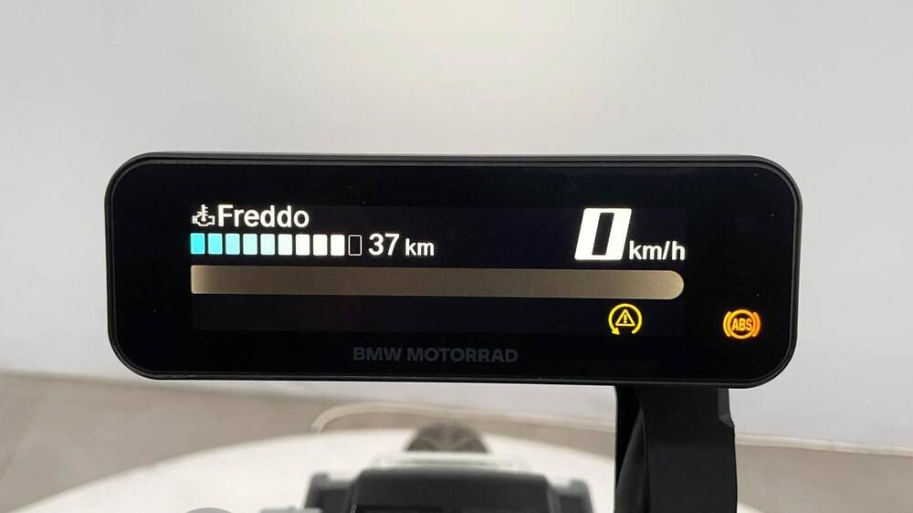 Bmw CE 02 (2024 - 26) (16)