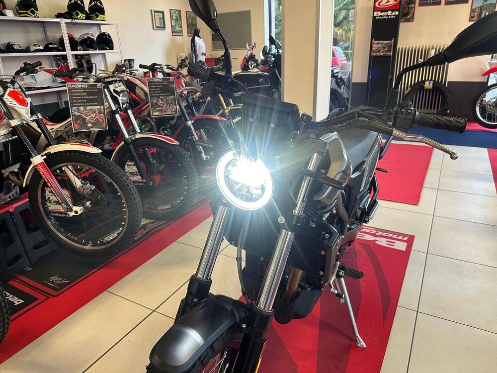 Betamotor Alp X (2024 - 26) (10)