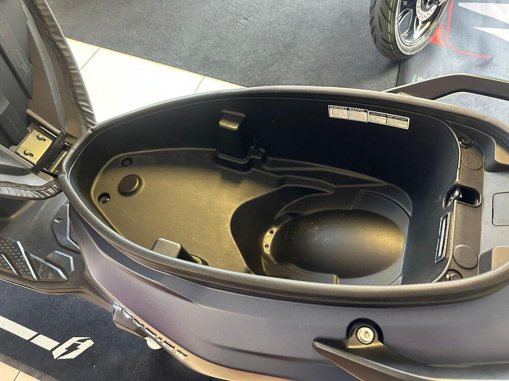 Sym Joyride 300 (2022 - 24) (13)