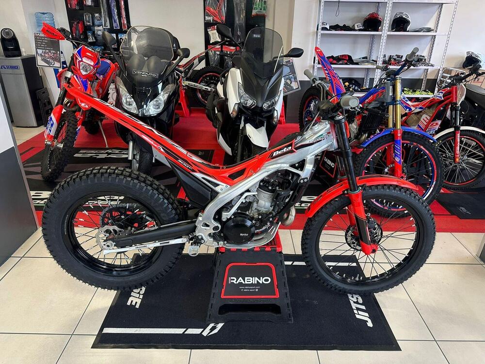 Betamotor Evo 300 2T (2025) (2)