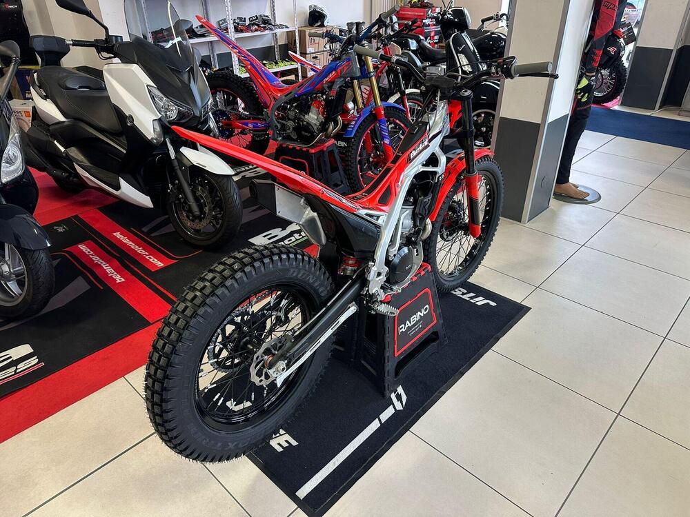 Betamotor Evo 300 2T (2025) (3)