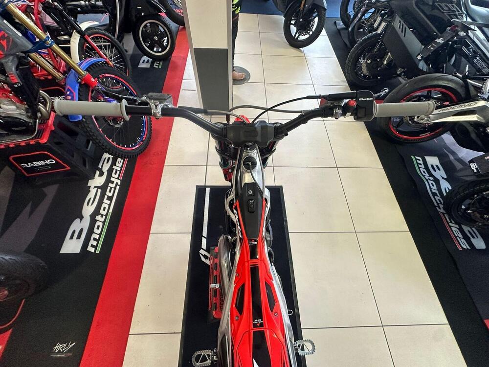 Betamotor Evo 300 2T (2025) (13)