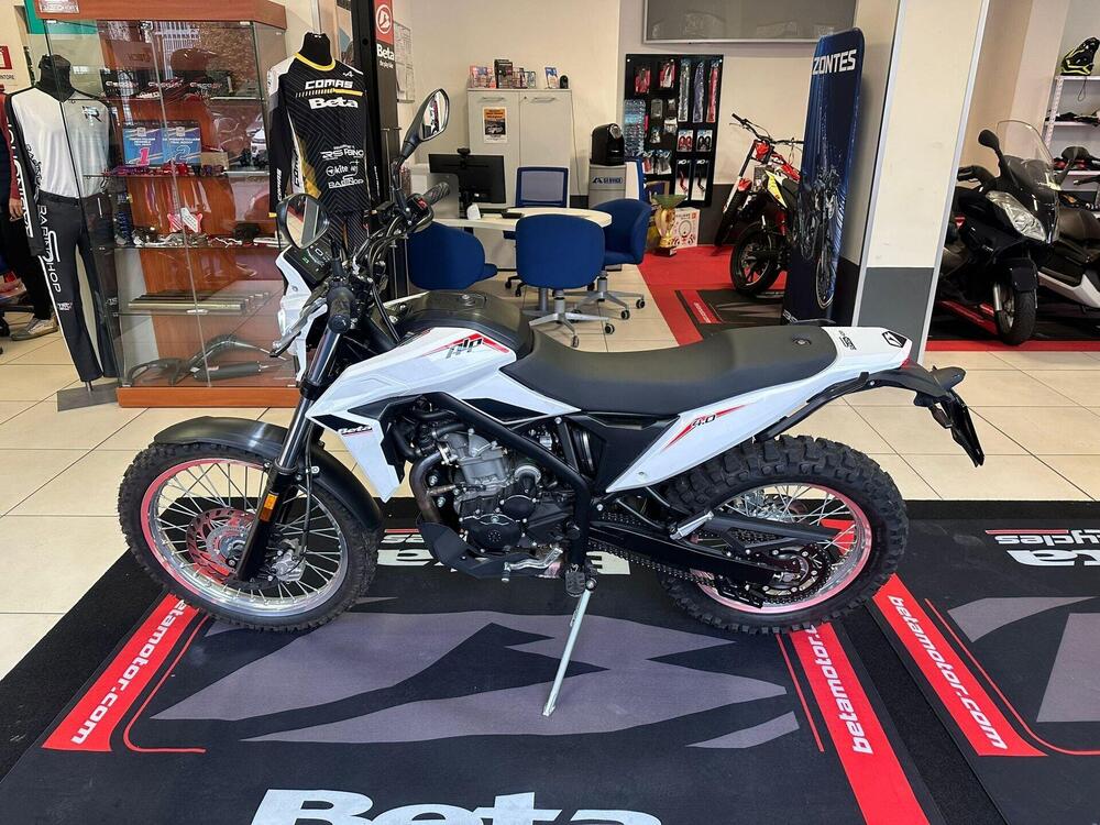 Betamotor Alp 4.0 (2024 - 26) (8)