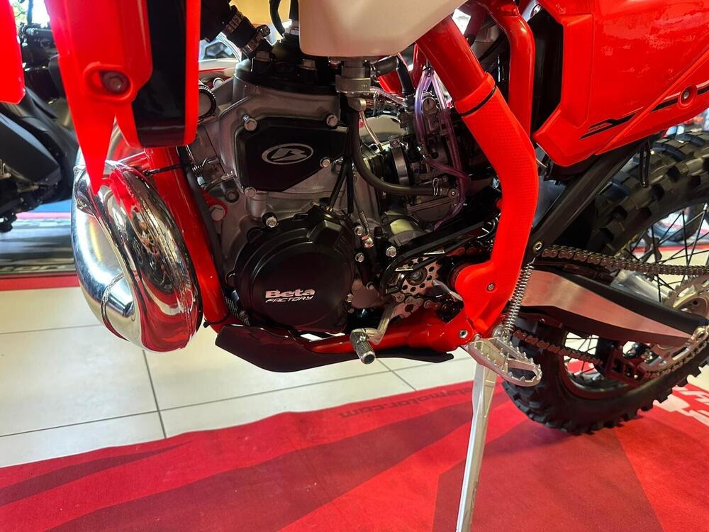 Betamotor RR X-PRO 300 2T Enduro (2025) (10)