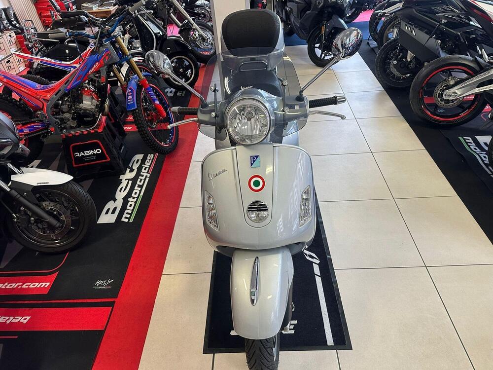 Vespa GTS 250 i.e. (2)